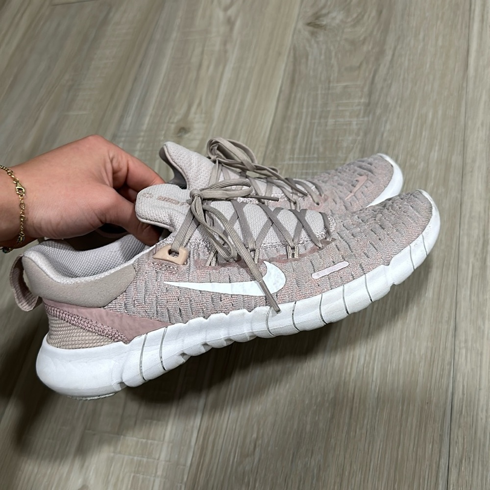 Running shoes
